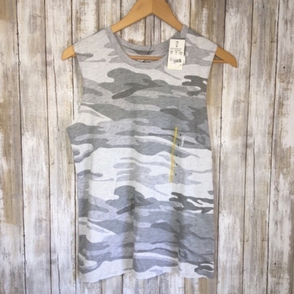 Zoe + Liv Tops - NWT Zoe & Live Grey Camo Tank